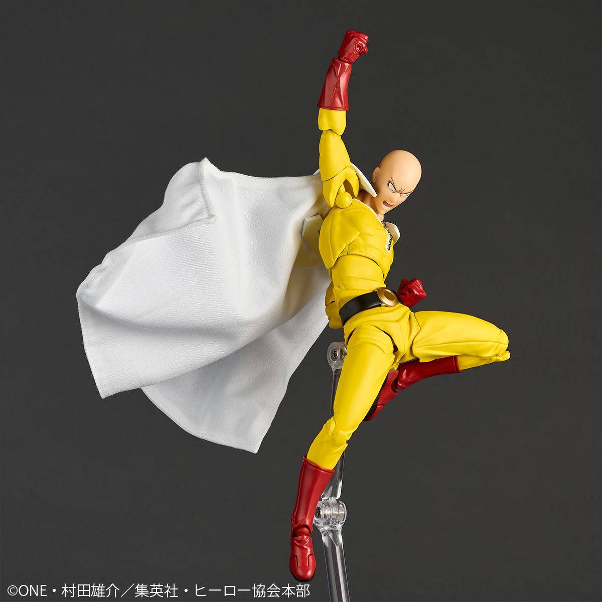 Amazing Yamaguchi Revoltech Saitama + BONUS - One Punch Man