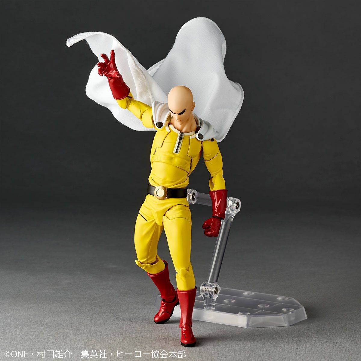 Amazing Yamaguchi Revoltech Saitama + BONUS - One Punch Man