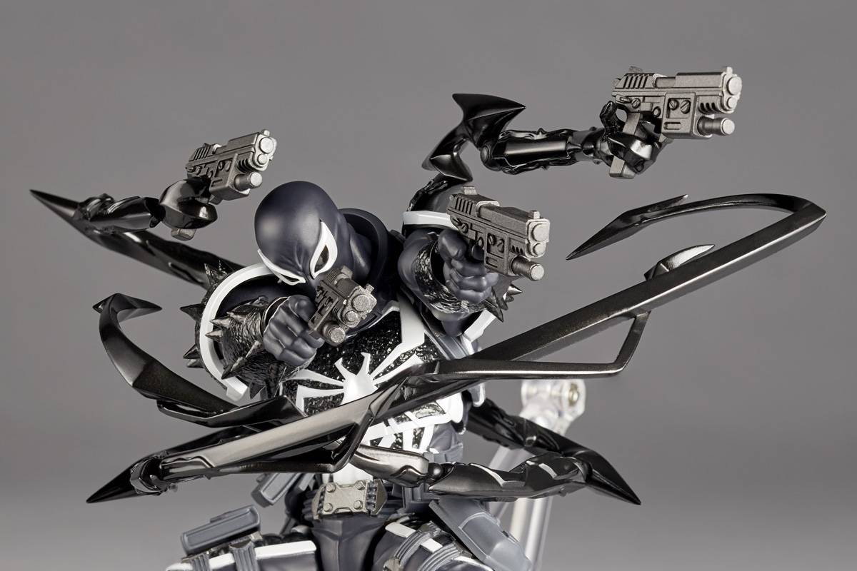 Amazing Yamaguchi Revoltech Agente Venom Con BONUS