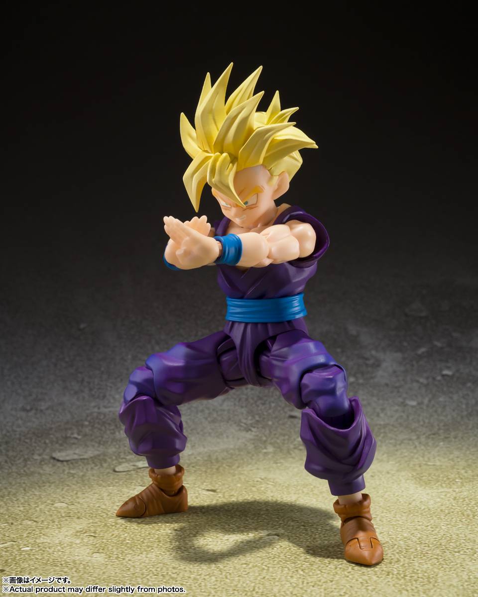 S.H. Figuarts Son Gohan Super Saiyan - The Fighter Who Surpassed Goku -