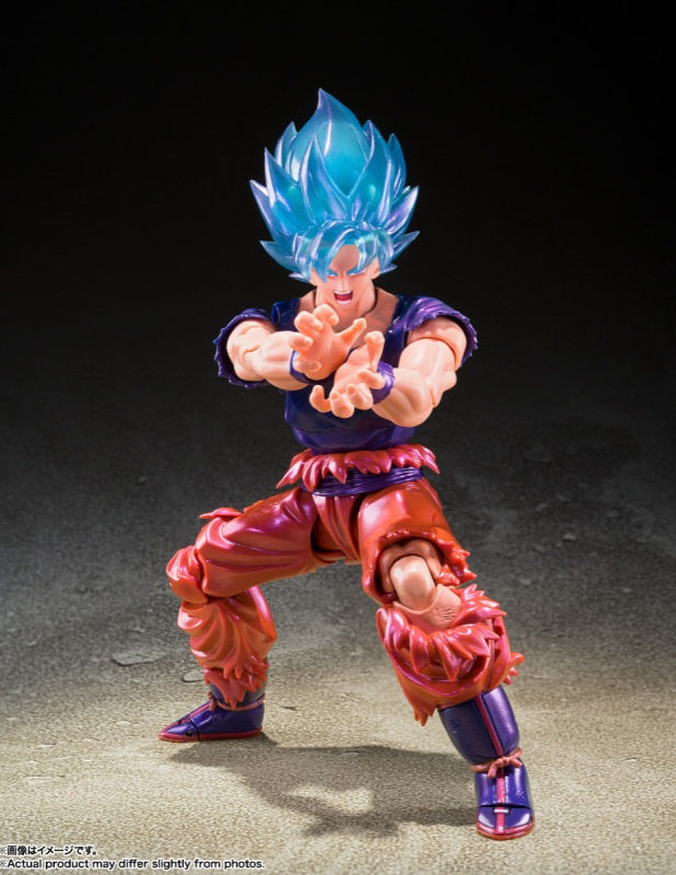 S.H. Figuarts Son Goku SSGSS KaioKen Edición V-Jump