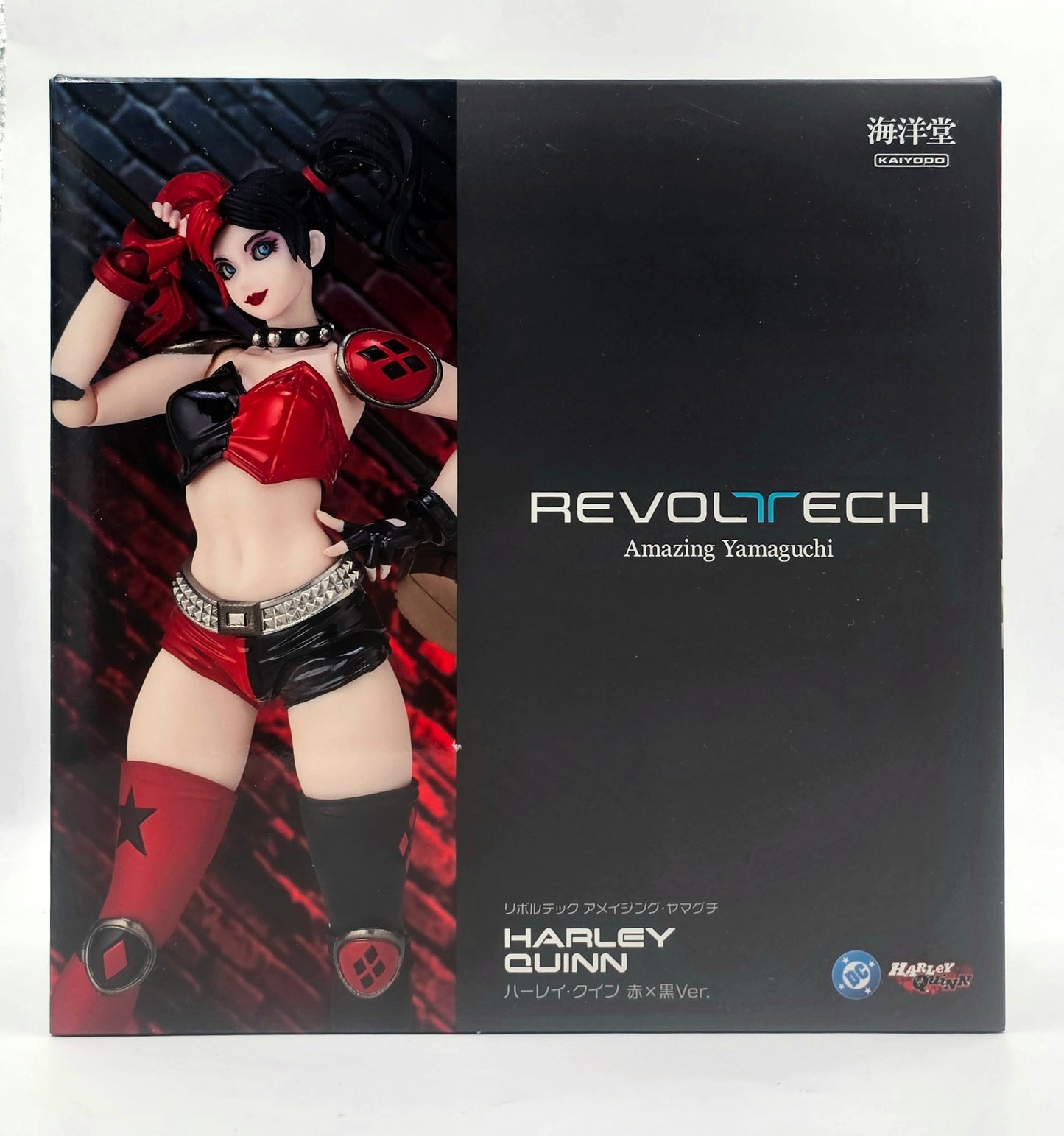 Revoltech Amazing Yamaguchi Harley Quinn Red x Black