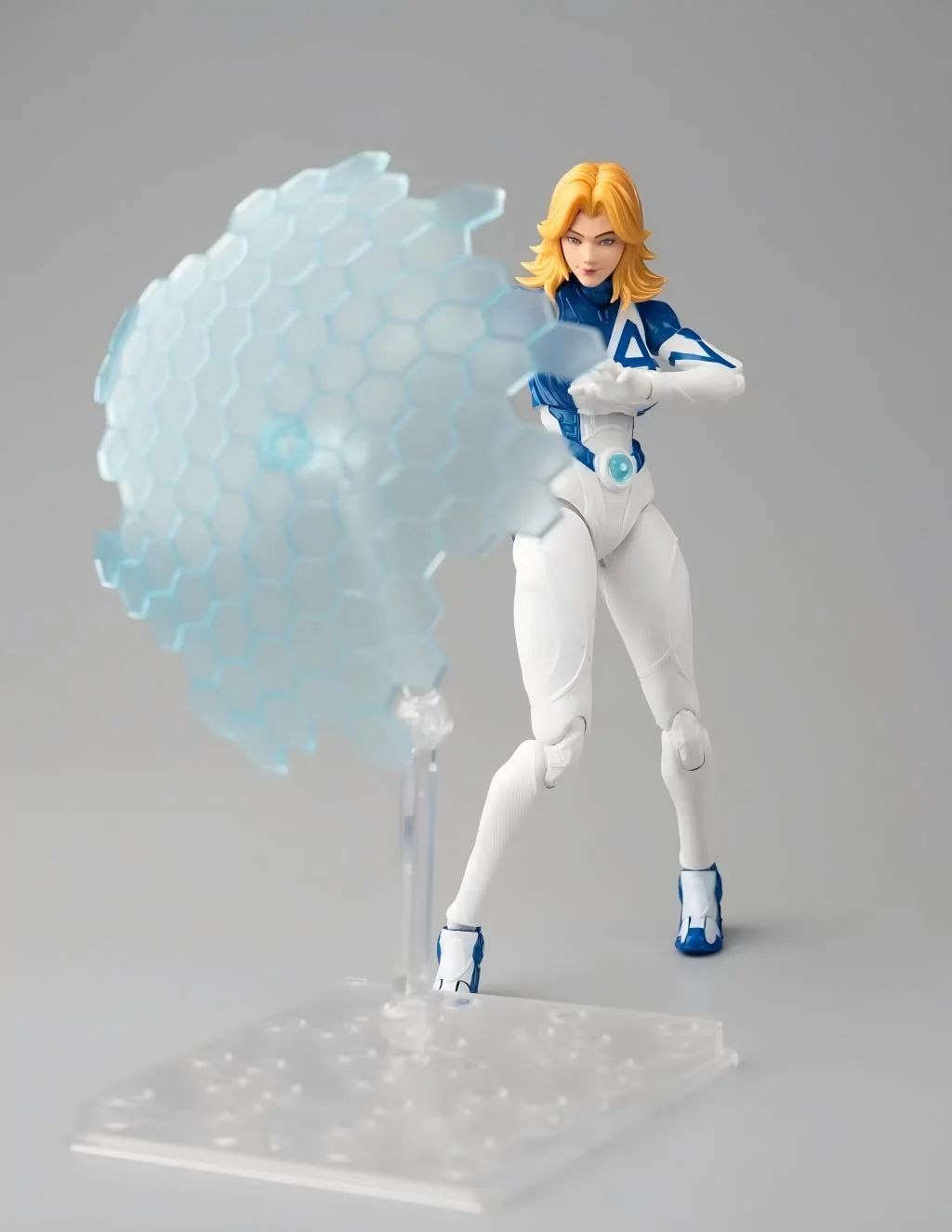 MARVEL RIVALS Champion Class 11 Invisible Woman - Mujer Invisible [Blokees]