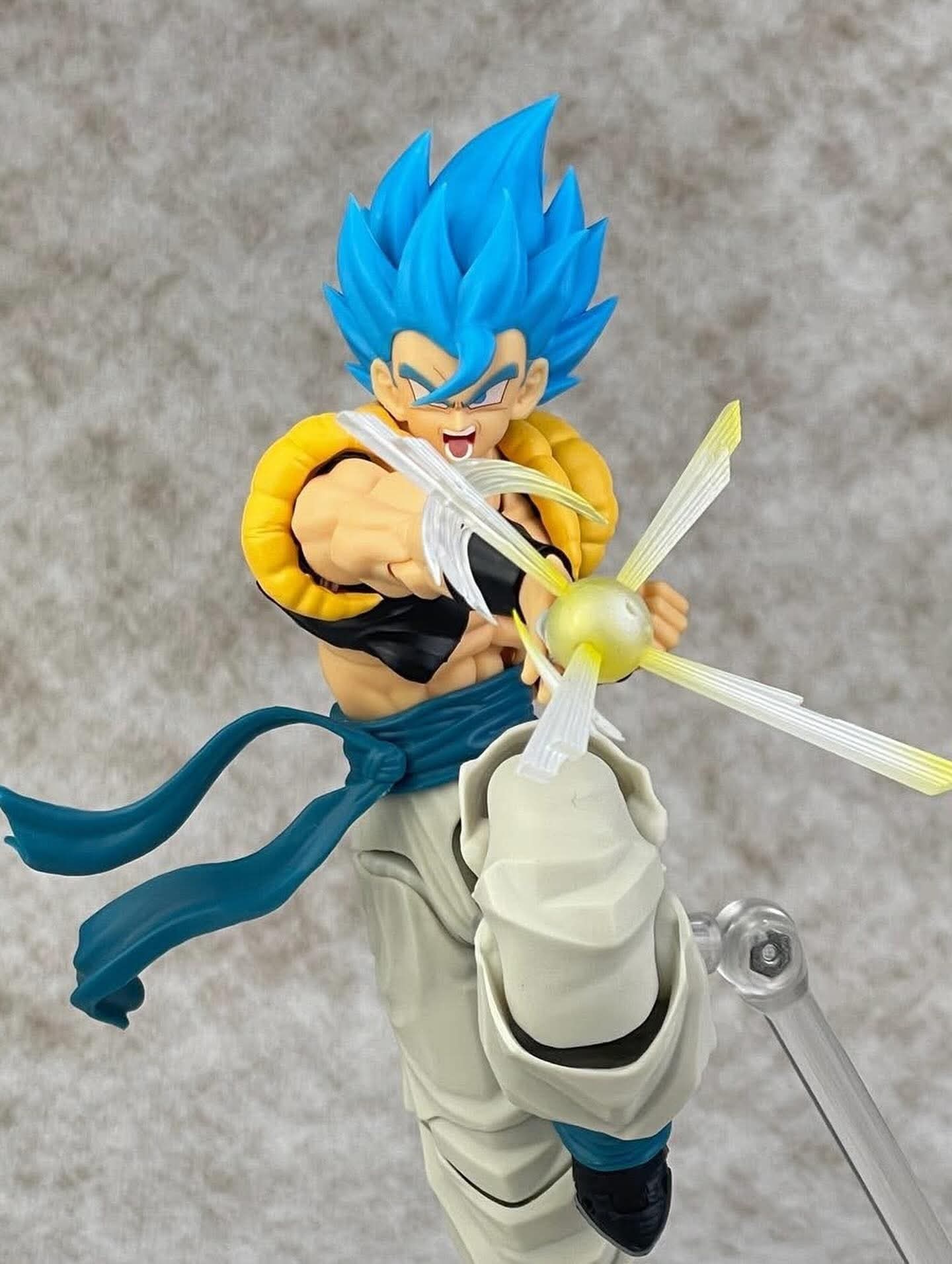 Kamione - Gogeta Super Saiyan Blue SSGSS [tonsen Arttoys]