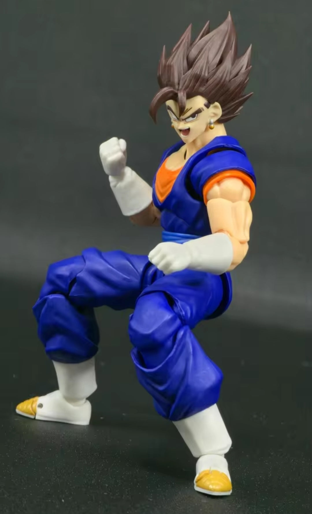 Vegito Estado Base Gd O4 - OC Toys