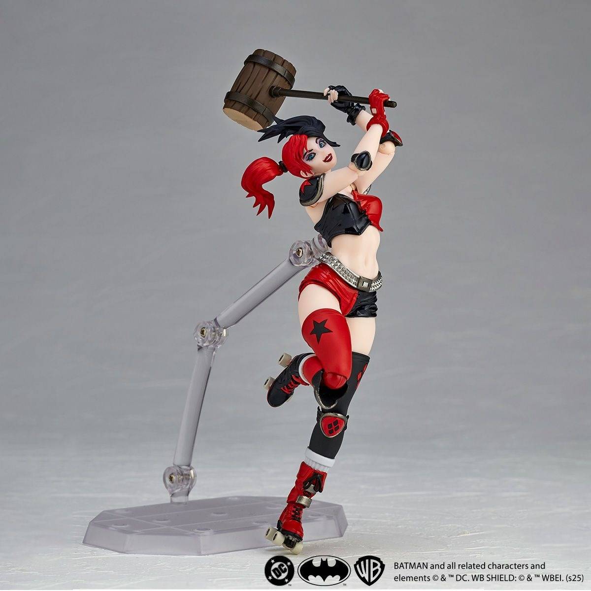 Revoltech Amazing Yamaguchi Harley Quinn Red x Black