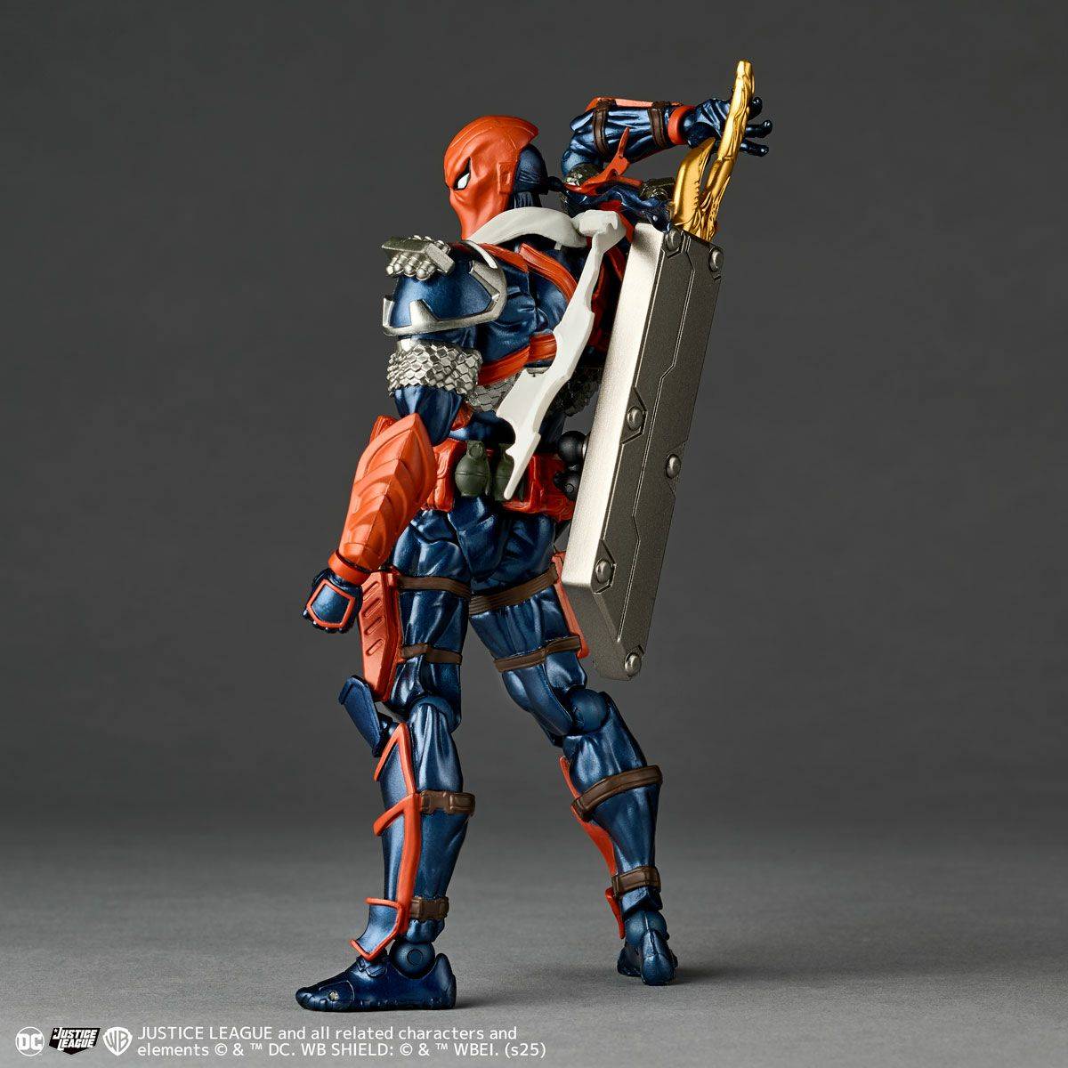 Amazing Yamaguchi Revoltech Deathstroke Ver 1.5 con Bonus