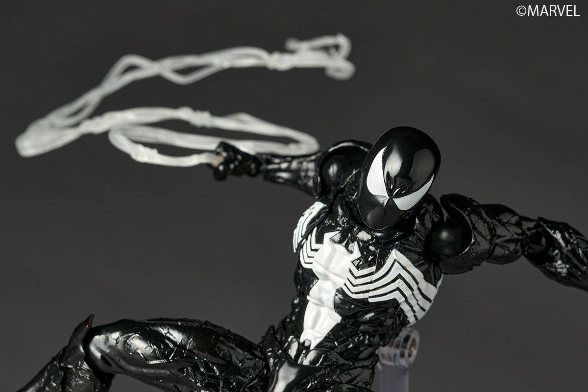 Amazing Yamaguchi Revoltech Spider-Man Symbiote