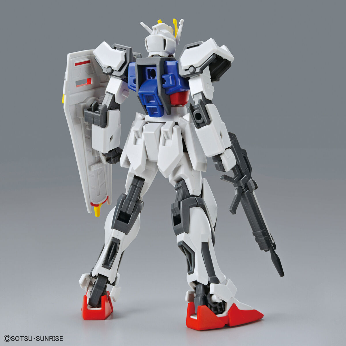 Entry Grade Strike Gundam - Escala 1/144 - Bandai