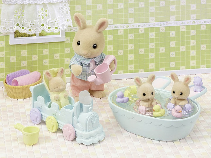 Sylvanian Families Set de baño con trillizos conejos Milk