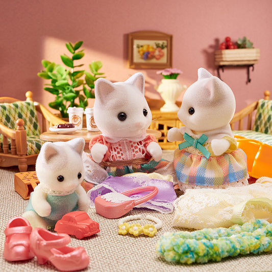 Sylvanian Families Familia Gatos Latte