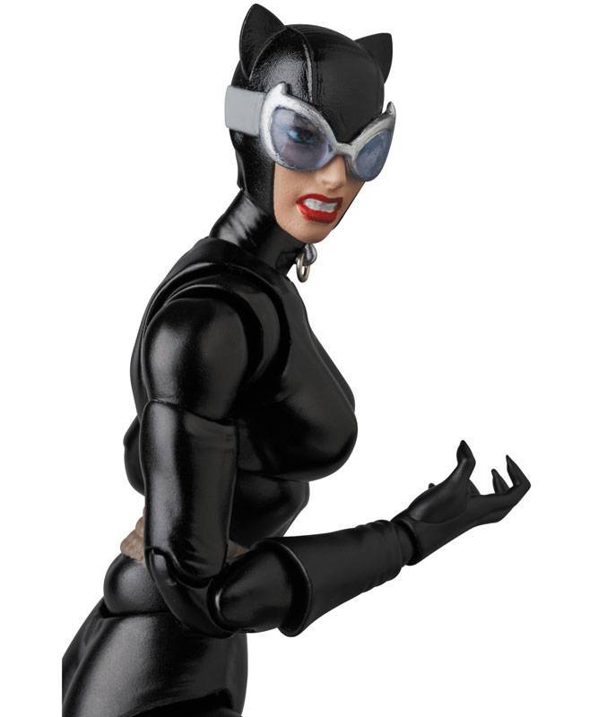 MAFEX No.123 Catwoman (Hush Ver.)