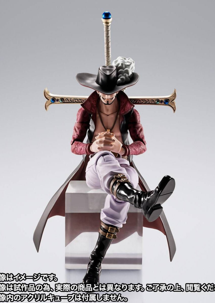 S.H. Figuarts Dracule Mihawk -Hawk Eyes- [One Piece]