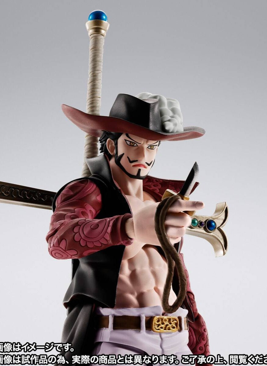 S.H. Figuarts Dracule Mihawk -Hawk Eyes- [One Piece]